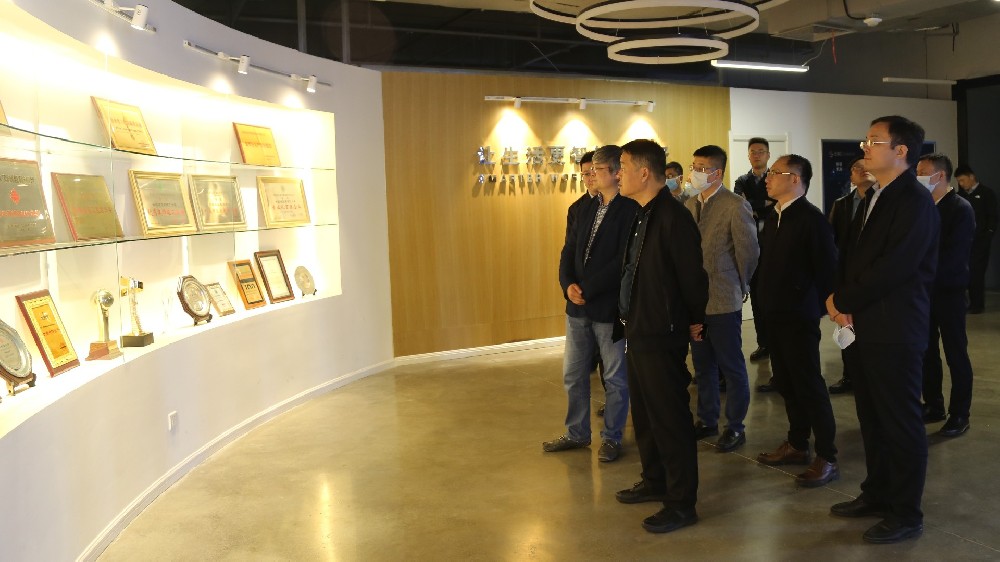 中鐵六局、中鐵武漢電氣化局考察團來訪少海匯，關(guān)注海驪核心產(chǎn)品能力發(fā)展